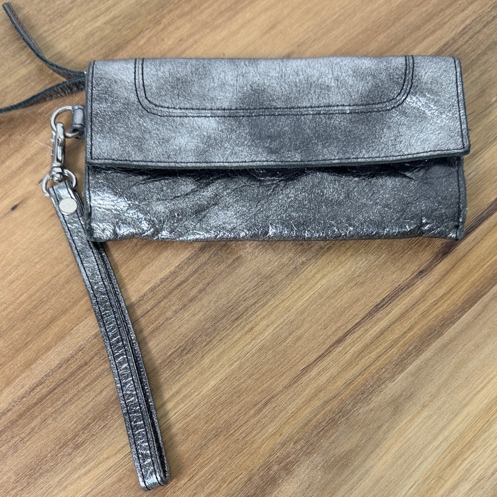 latico Metallic Silver Wristlet Clutch